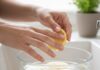 How To Clean Nails With Lemon: पीले नाखूनों के कारण नहीं होना होगा शर्मिंदा, नींबू के इस्तेमाल से मोतियों जैसे चमकेंगे नाखून Nail Cleanning With Lemon (Image Source: Pinterest)