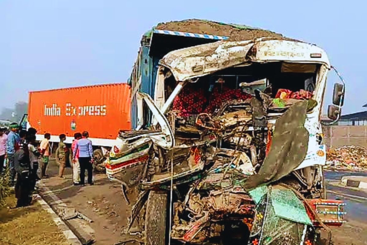 patna arrah accident news| Dense fog causes 7 vehicles to collide in Patna and Ara