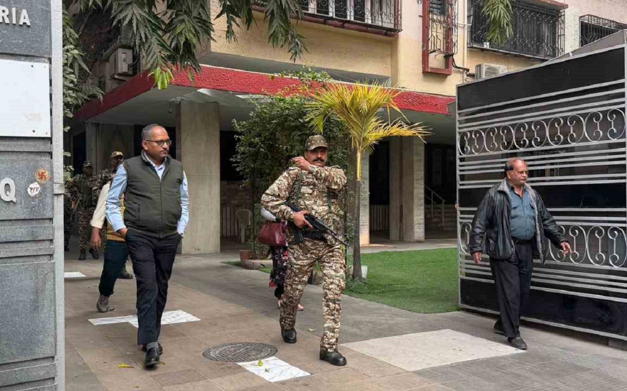 चुनाव से पहले बंगाल में फिर रेड, हजार करोड़ के बैंक लोन घोटाले में सीबीआई की बड़ी कार्रवाई