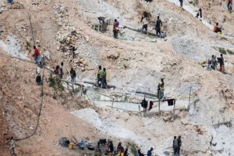 कांगो की खदान में बड़ा हादसा, 200 से ज्यादा लोगों की मौत; मोबाइल-लैपटॉप बनाने में काम आता है यहां का पत्थर