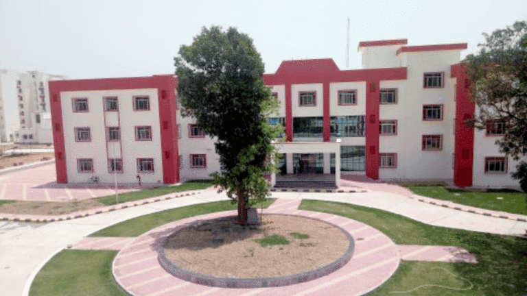 IIIT Ranchi में पढ़ने का सपना: जानें  एडमिशन, फीस और प्लेसमेंट की पूरी डिटेल