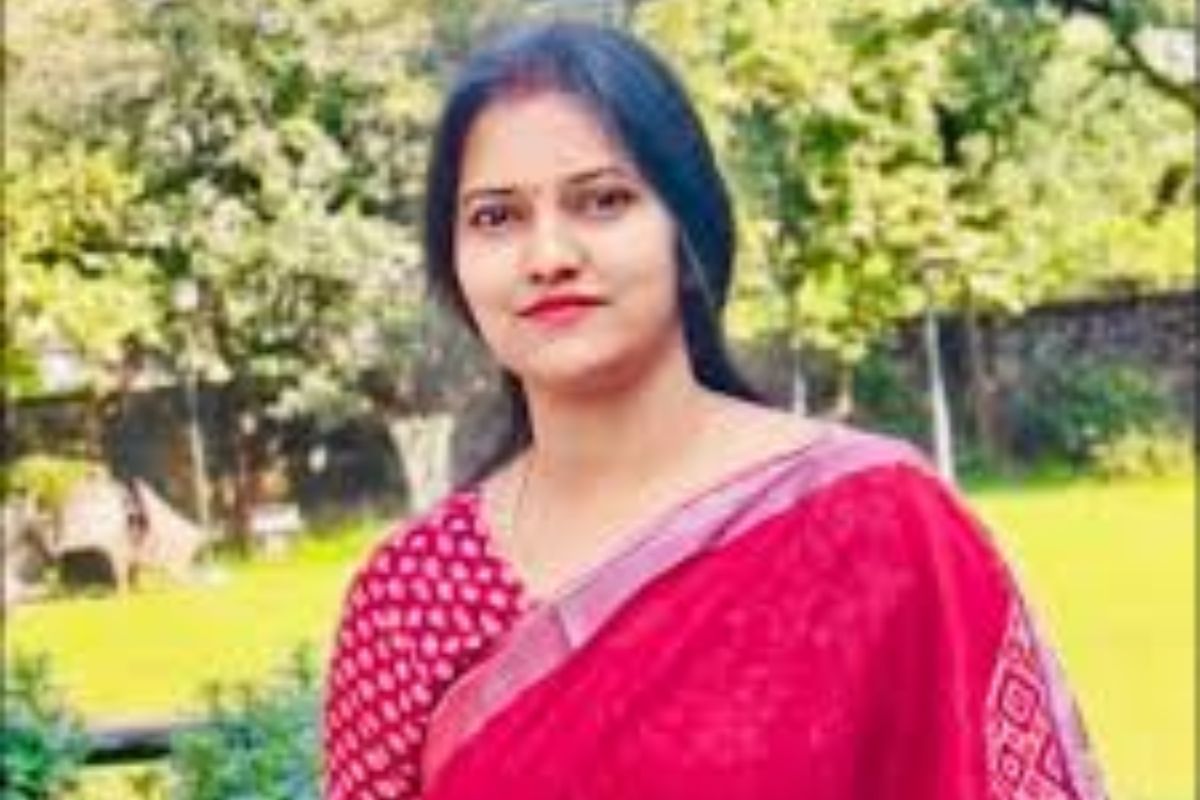 कोडरमा की राजनीति में बड़ा मोड़! हेमंत सोरेन के कार्यक्रम में शालिनी गुप्ता थामेंगी JMM का दामन