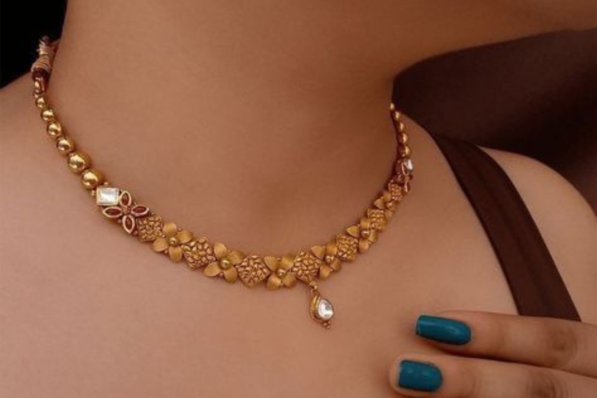 Light Weight Gold Necklace Set 10 Grams 2 2