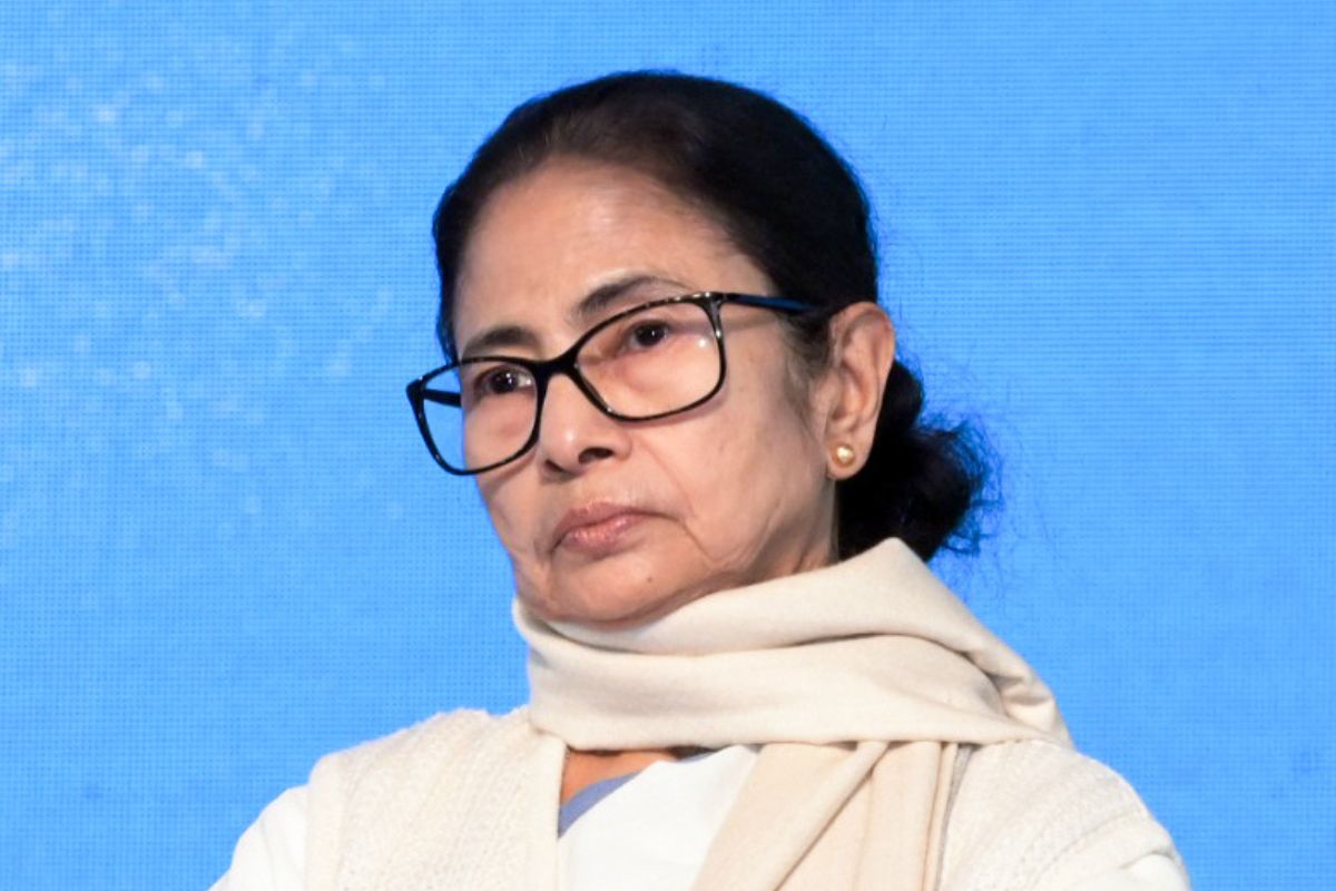 संविधान को बचाये रखने के लिए मिलकर काम करना होगा, गणतंत्र दिवस पर बोलीं ममता बनर्जी