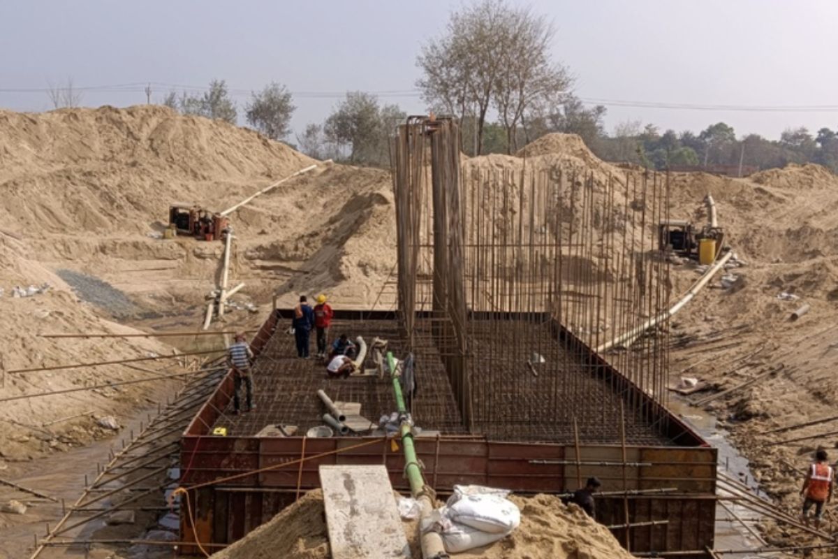 खत्म होगा 30 किमी का लंबा सफर, नवादा में बन रहा 600 मीटर लंबा पुल, 54 करोड़ की लागत से हो रहा तैयार