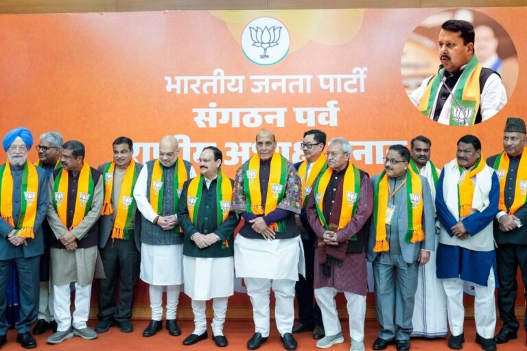 नितिन नवीन ने बीजेपी अध्यक्ष पद के लिए किया नामांकन, अनुराग ठाकुर बोले- Gen Z के लिए पीएम मोदी का बड़ा मैसेज