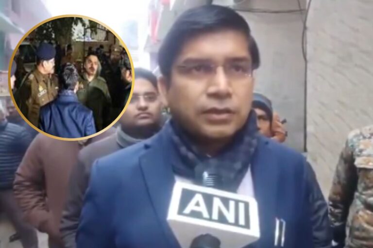 Sambhal Electricity Raid : अवैध मस्जिद ध्वस्त करने के बाद संभल में बिजली चोरों को प्रशासन ने पकड़ा