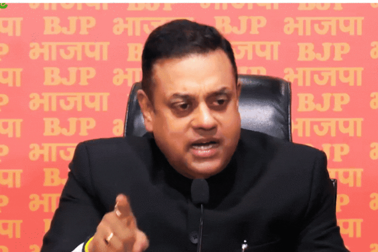 ममता बनर्जी और टीएमसी पर संबित पात्रा का विस्फोटक बयान- रुपए लेकर रोहिंग्या और बांग्लादेशियों को बनाया जा रहा भारतीय नागरिक