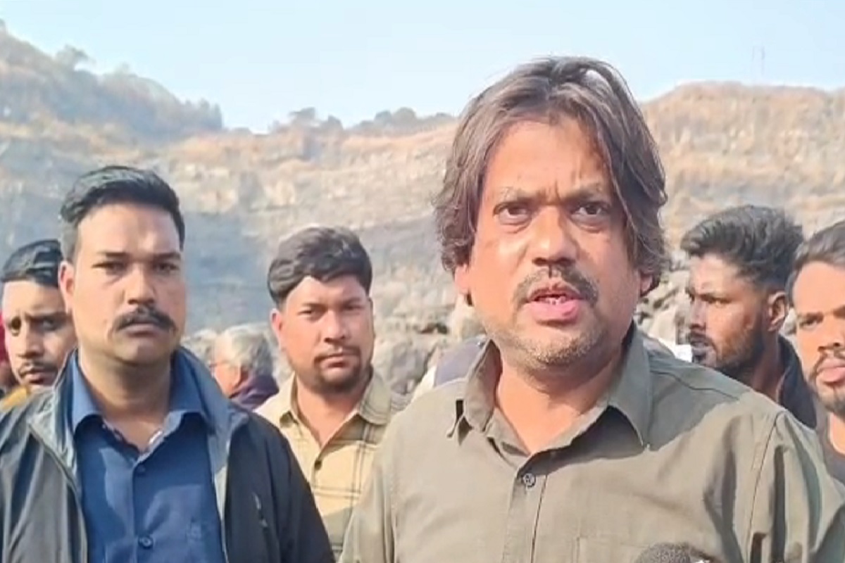 Jharia News: पूर्व विधायक संजीव सिंह का बड़ा बयान, झरिया को उजाड़कर धनबाद में नहीं करने देंगे राजनीति