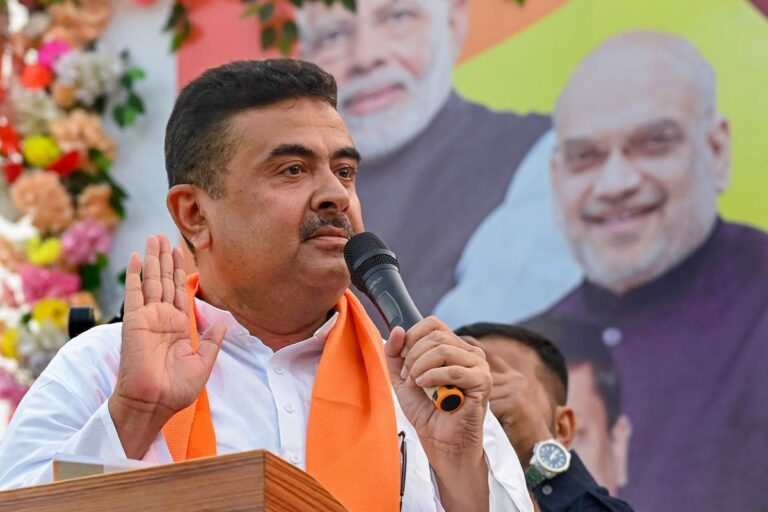 Bengal News: SIR मामले में चुनाव आयोग का बंगाल प्रशासन पर सख्त टिप्पणी, शुभेंदु अधिकारी ने डीजीपी पर बोला हमला