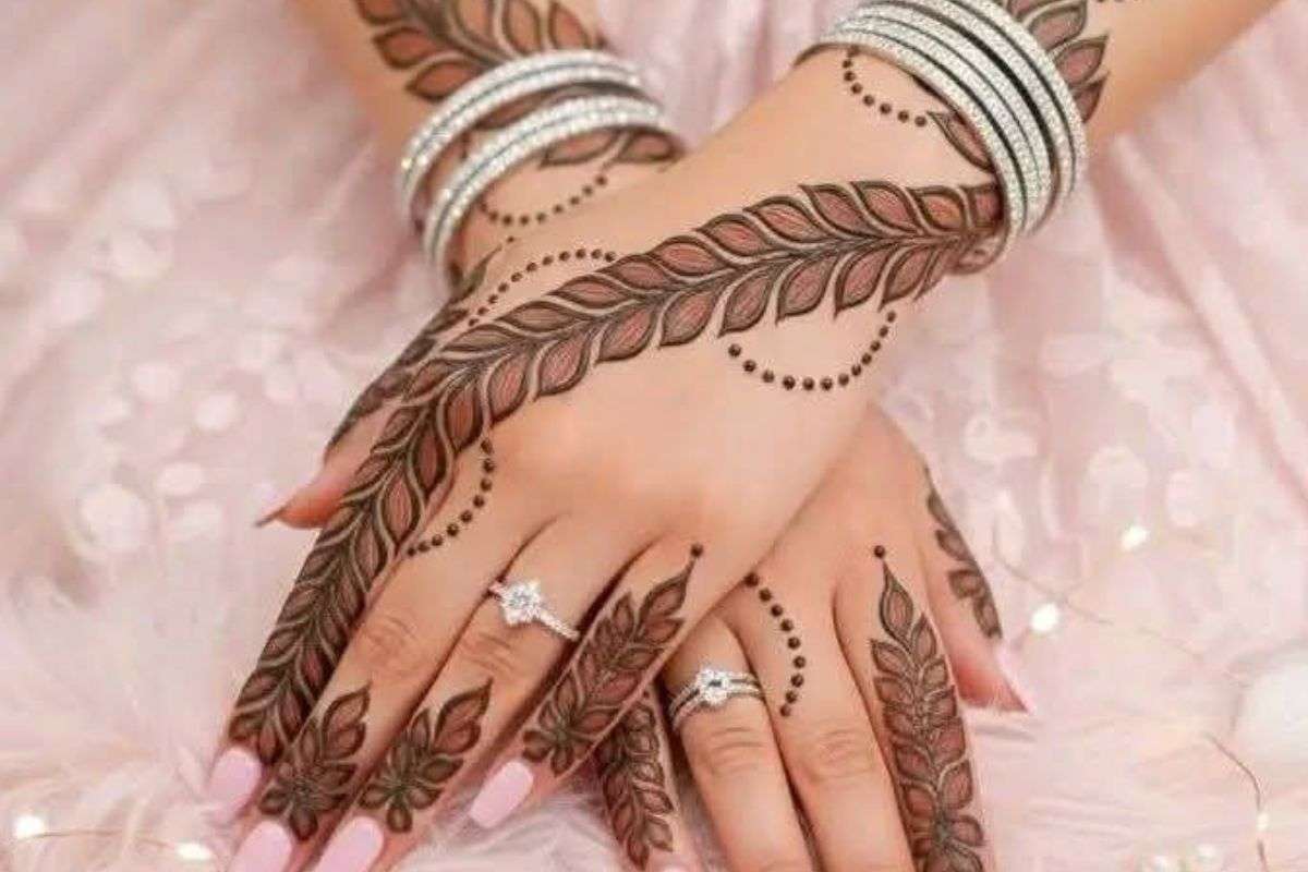 Simple Arabic Mehndi Design 4 1