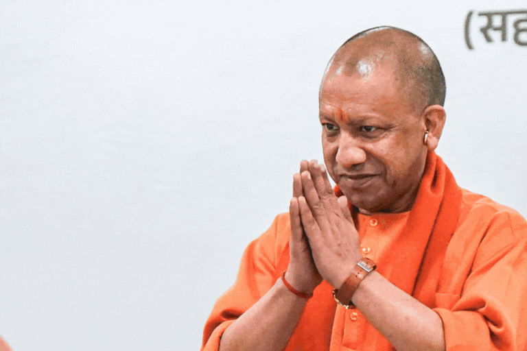 काशी को बदनाम करने की हो रही साजिश…मूर्तियां तोड़े जाने के आरोप पर भड़के सीएम योगी