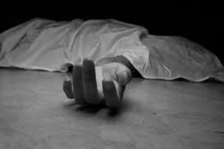 Bengal News: कोलकाता के पार्क सर्कस इलाके में घर की छत गिरी, एक बुजुर्ग की मौत, कई लोग घायल