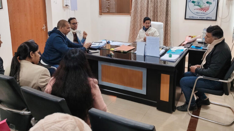 उपयोगिता प्रमाण पत्र जल्द विभाग को भेजें ताकि लंबित मामलों का शीघ्र निष्पादन हो सके