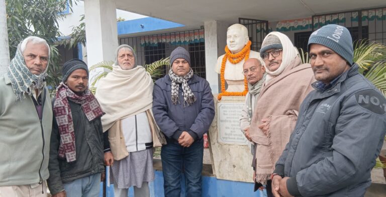 Sitamarhi : पूर्व केंद्रीय रेलमंत्री ललित नारायण मिश्रा की पुण्यतिथि मनी