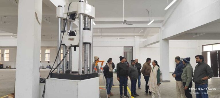 डीडीसी ने वीरपुर फिजिकल मॉडलिंग सेंटर का किया निरीक्षण, कोसी की चुनौतियों पर की चर्चा