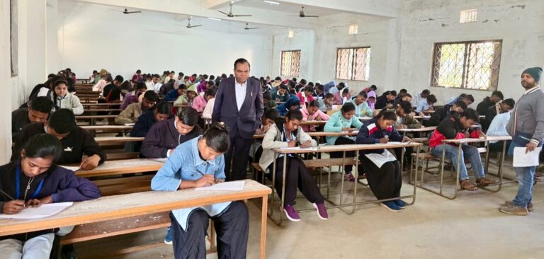 East Singhbhum News : प्रतिभावान 10 विद्यार्थियों को मिलेगी छात्रवृत्ति
