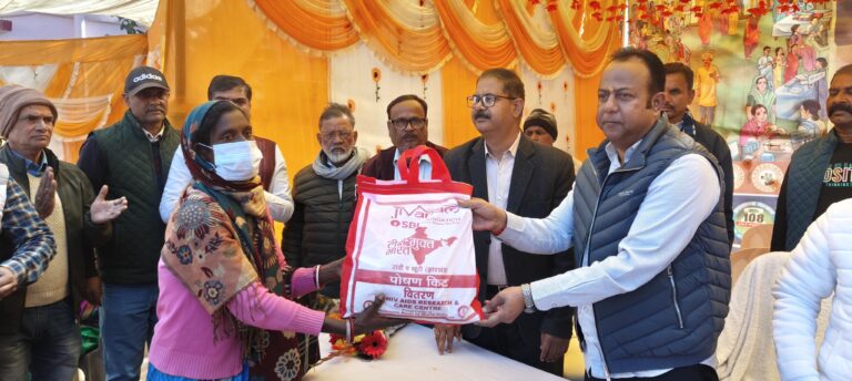 जागरूक रहें और स्वास्थ्य सुविधाओं का लाभ उठायें : विधायक