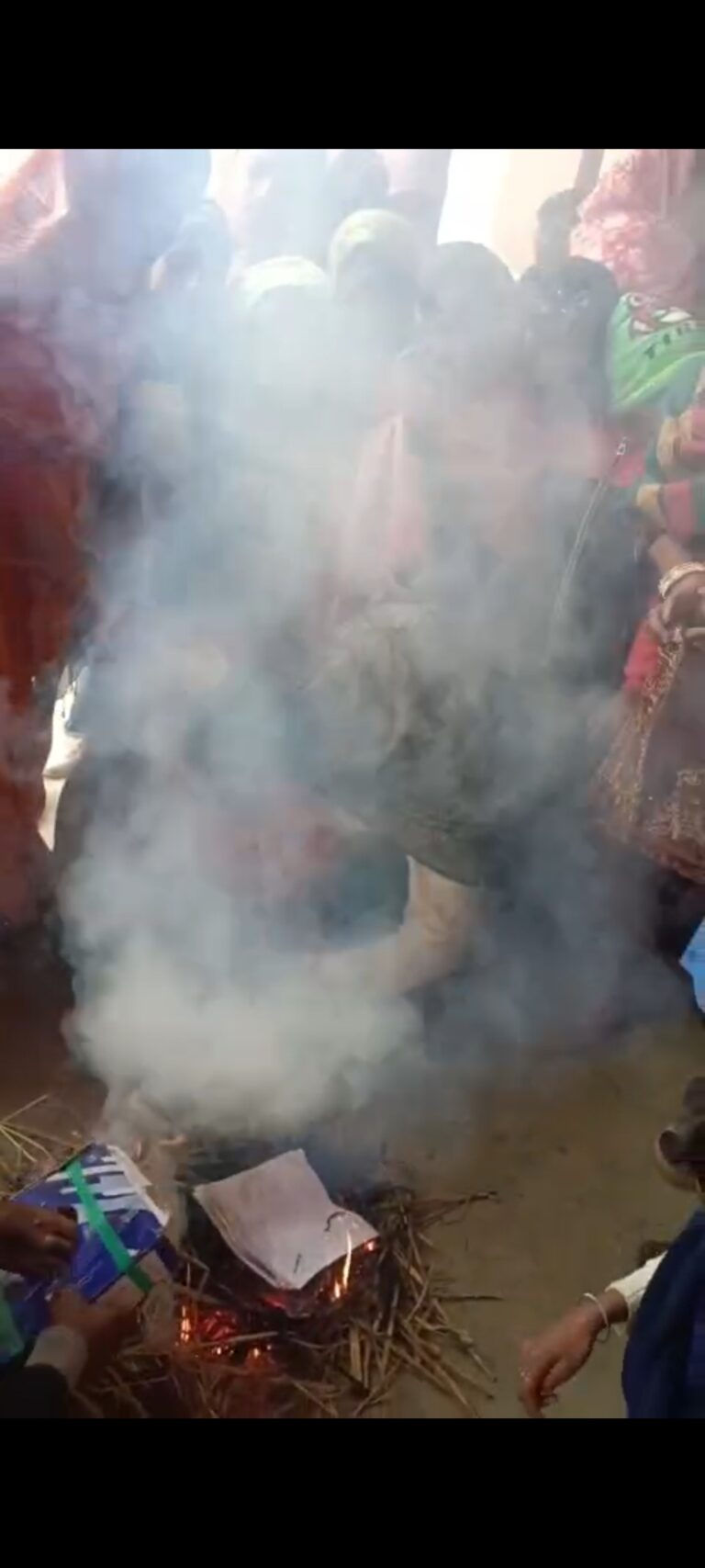 Samastipur News:ठंड का सितम: प्रार्थना के दौरान स्कूल में बेहोश होकर गिरी छात्रा, मचा हड़कंप
