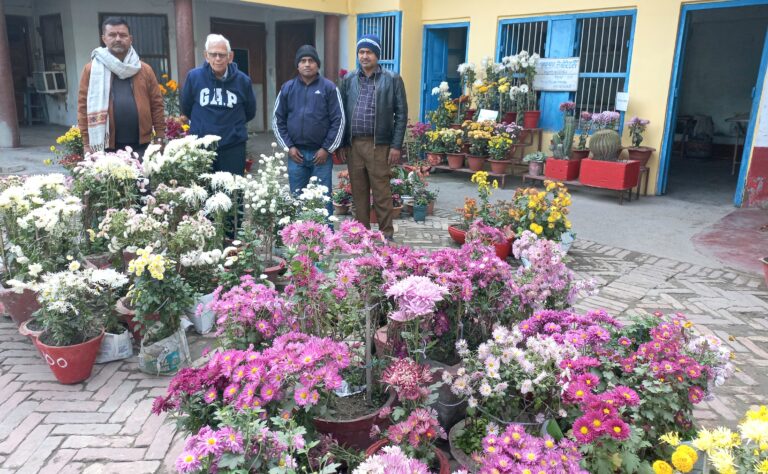 Bihar/Samastipur News:प्रदूषण के खिलाफ ”नेचुरल शील्ड” है गुलदाउदी: समस्तीपुर में पुष्प प्रदर्शनी का शानदार समापन