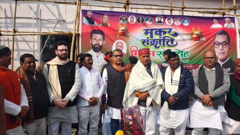 लापता सांसद की चर्चाओं के बीच जमुई में सक्रिय दिखे अरुण भारती