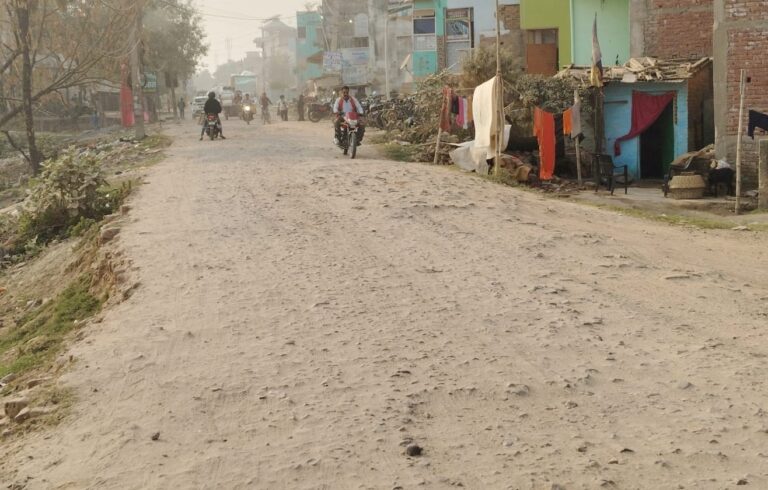सीतामढ़ी में कागजों पर दौड़ रहा ”रिंग बांध” का उद्धार, डीएम की फटकार के बाद भी सुस्त पड़ा बुडको