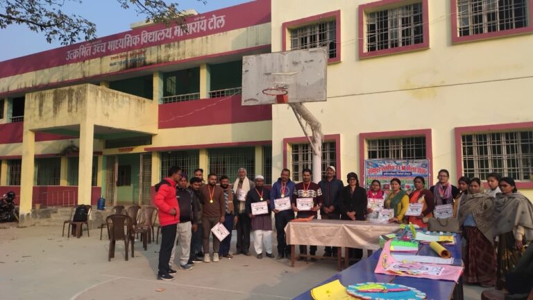 Samastipur News:निर्णायक मंडल के सदस्यों ने की प्रदर्श की समीक्षा