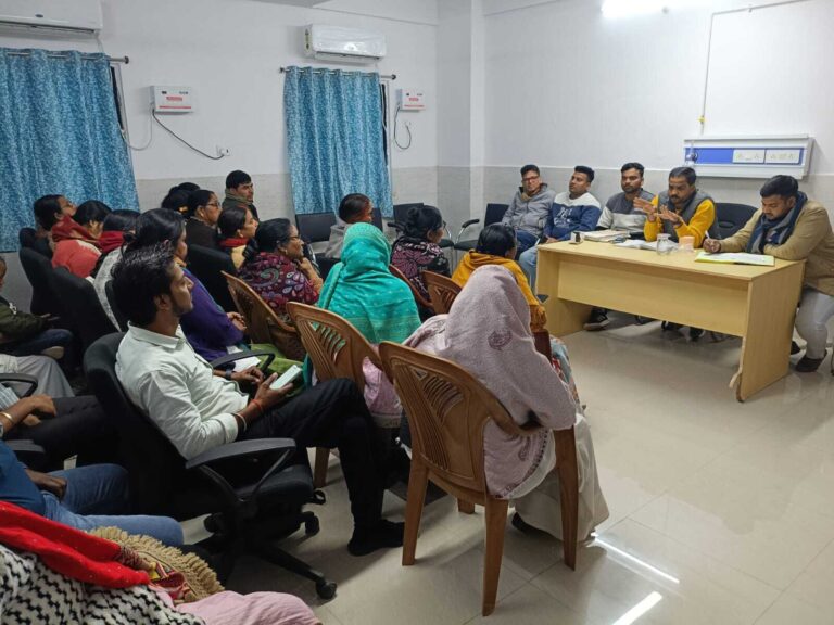 ड्यूटी में लापरवाही नहीं होगी बर्दाश्त, सीएचओ सुविधाओं के बेहतरी में करें सुधार