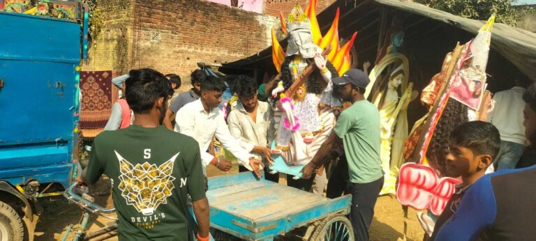 वसंत के आगमन के साथ आज घरों व स्कूलों में विराजेगी माता सरस्वती