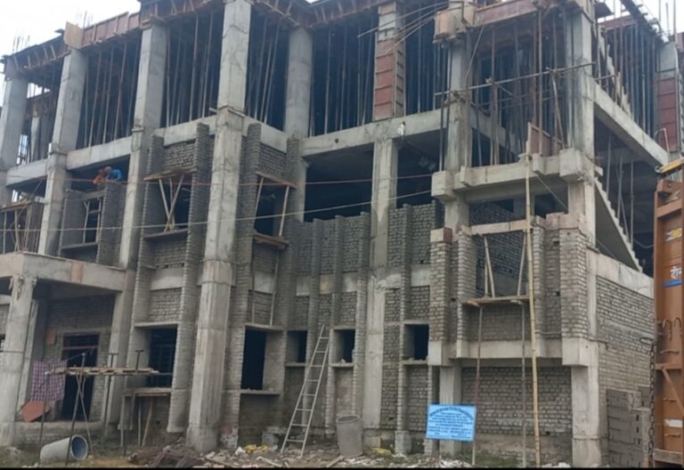 Samastipur  : खेल भवन सह व्यायामशाला निर्माण से जुड़े कार्यों की हुई जांच
