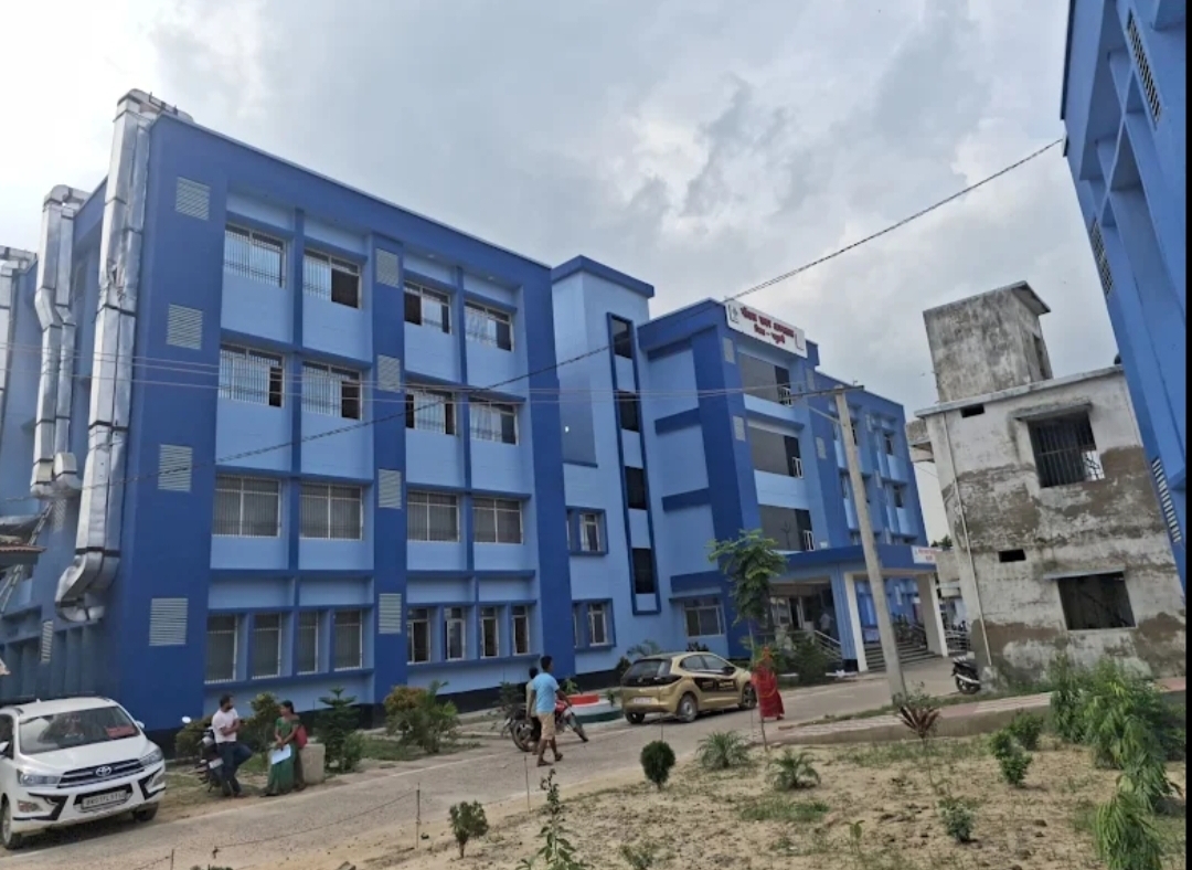 Madhubani News : सदर अस्पताल परिसर से हटाया जाएगा स्ट्रे डॉग, किया जाएगा वैक्सीनेट