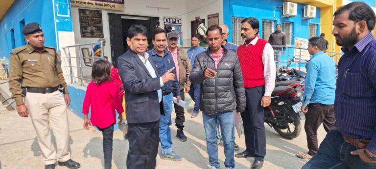 सीएचसी का सिविल सर्जन ने किया निरीक्षण