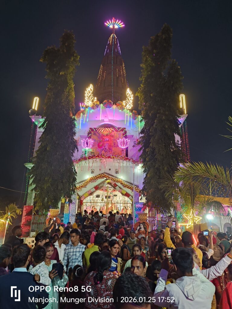 अखाड़े में पहलवानों ने दिखाया दम
