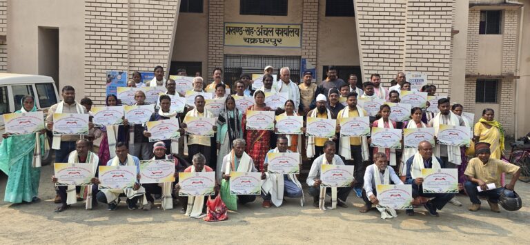 Chaibasa News : आंदोलनकारियों को उनका हक मिलना चाहिए : भुवनेश्वर