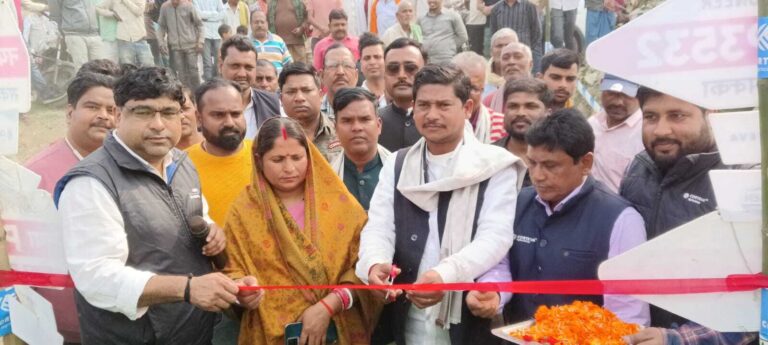ड्रोन से फसलों में दवा छिड़काव के बताये फायदे