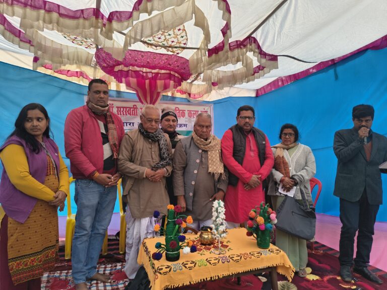 Samastipur News:कवियों की प्रस्तुति ने जमकर बटोरी तालियां