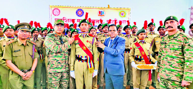 East Singhbhum News : एनसीसी कैडटों की कार्य पद्धति पर कर्नल ने प्रसन्नता जतायी