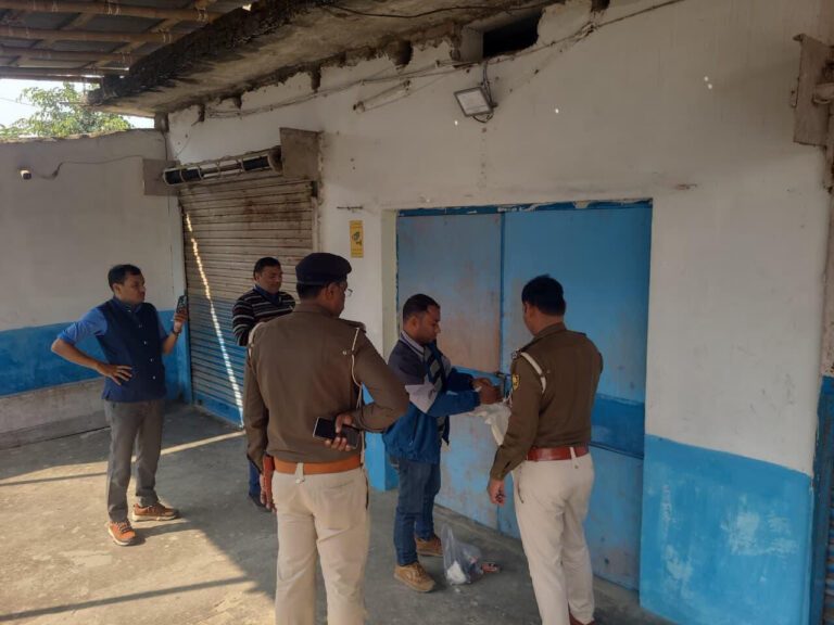 तीन अवैध नर्सिंग होम व पैथोलॉजी को किया सील