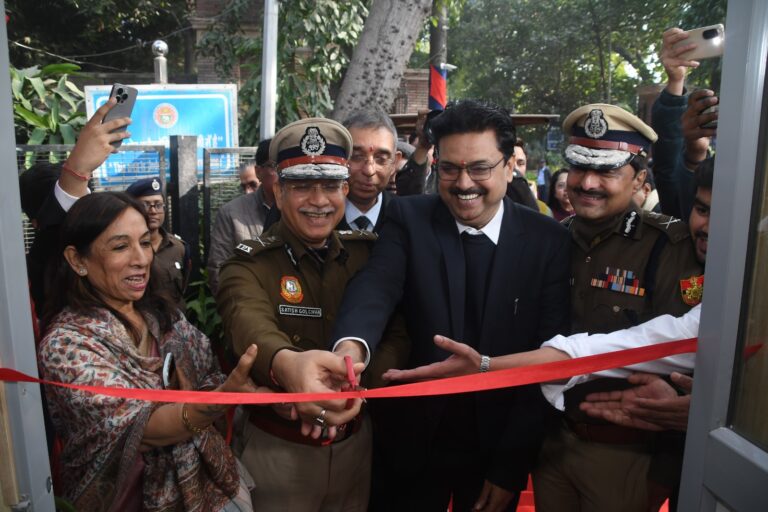 DU: विश्वविद्यालय परिसर में पिंक बूथ और इंटीग्रेटेड पुलिस बूथ का हुआ शुभारंभ