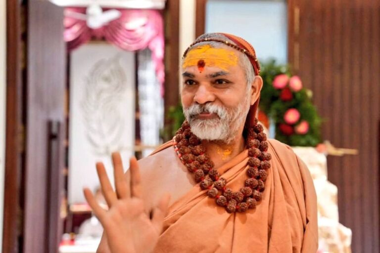 स्वामी अविमुक्तेश्वरानंद सरस्वती पर यौन शोषण मामले में दर्ज होगी FIR, ADJ और POCSO कोर्ट से झटका