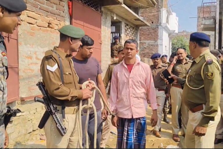 भागलपुर में घर के भीतर बन रहे थे देसी कट्टे, मिनी गन फैक्ट्री का भंडाफोड़, बिहार और बंगाल STF का एक्शन