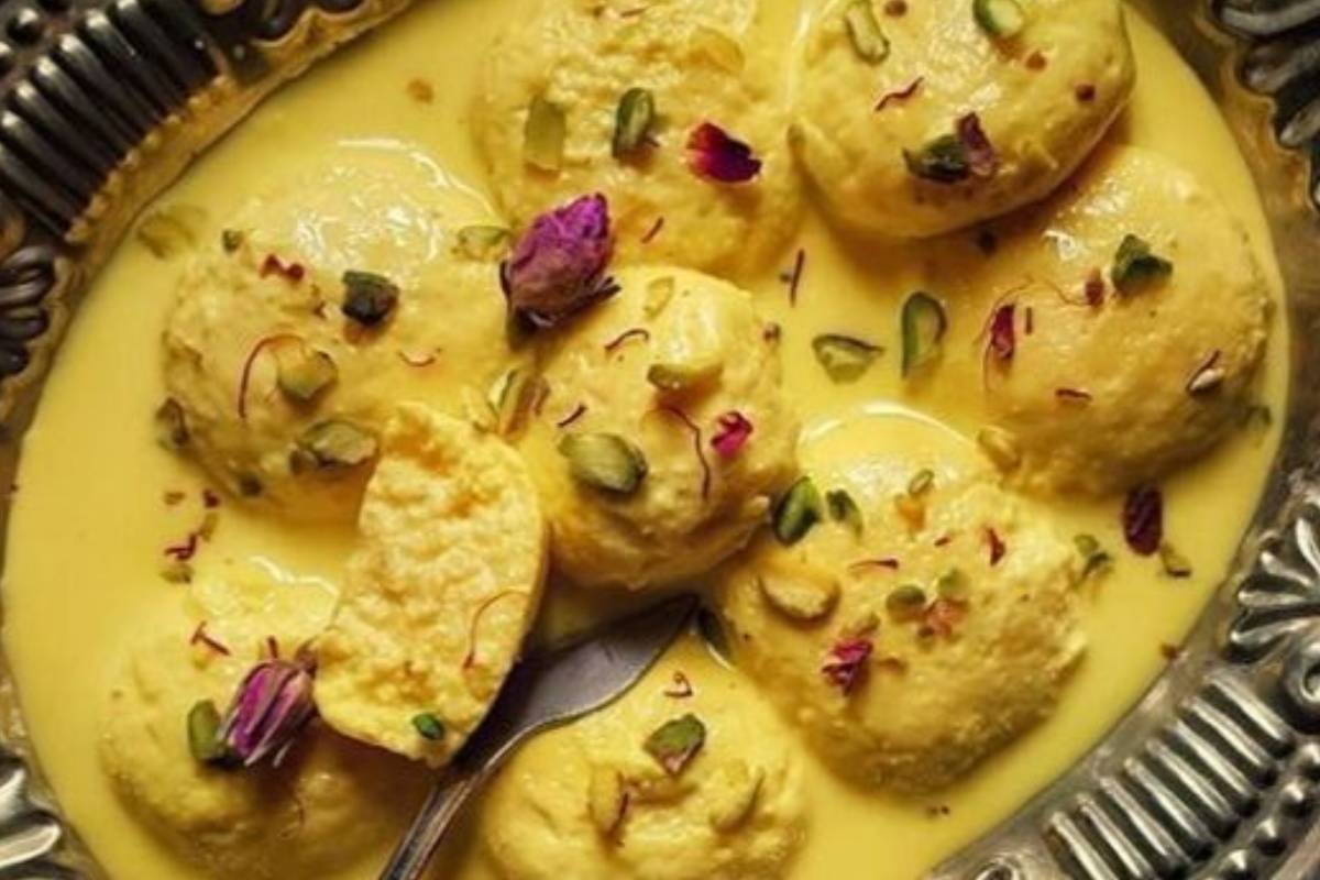 इस होली मिठाई में घोलें नया रंग - ऑरेंज रसमलाई से जीतें सबका दिल 2 How To Make Orange Rasmalai At Home For Holi