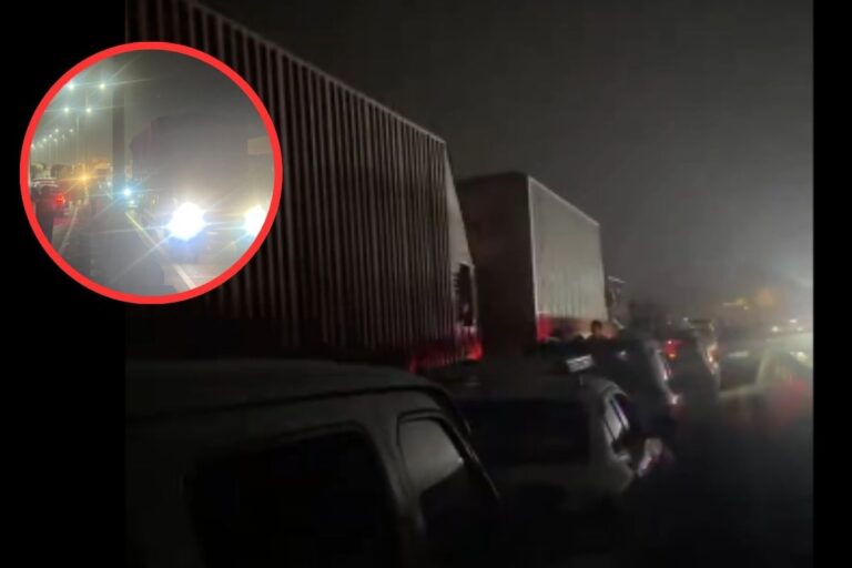 Mumbai-Pune Expressway : गैस टैंकर पलटने से लगा घंटों जाम, शौचालय के लिए भटकते रहे लोग