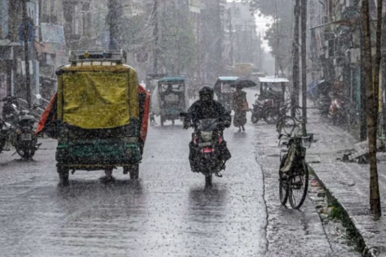 इन राज्यों में बारिश का अलर्ट, गिरेगी बिजली
