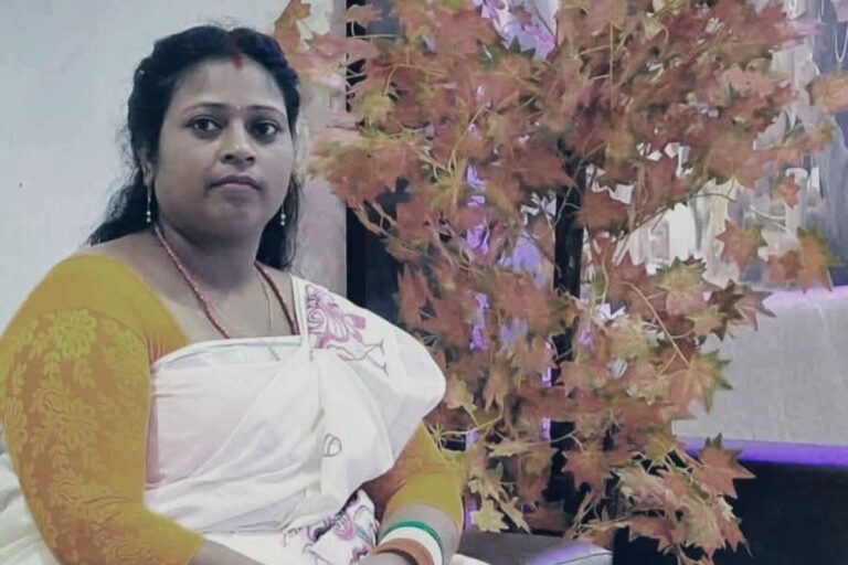रोशनी खलखो पर आचार संहिता उल्लंघन का आरोप, चुनाव आयोग से शिकायत