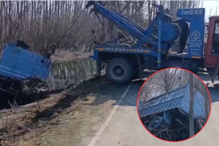 श्रीनगर: नदी में गाड़ी गिरने से CRPF के 7 जवान घायल, सामने आया वीडियो