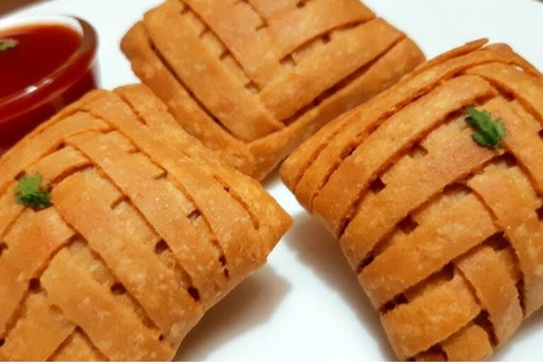 समोसे का कोन नहीं बन पाता? इस होली बनाएं यूनिक डिजाइन वाला रिबन समोसा