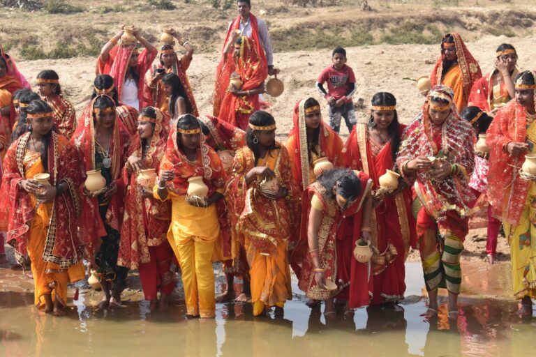 विराट महायज्ञ को लेकर निकाली गयी शोभायात्रा