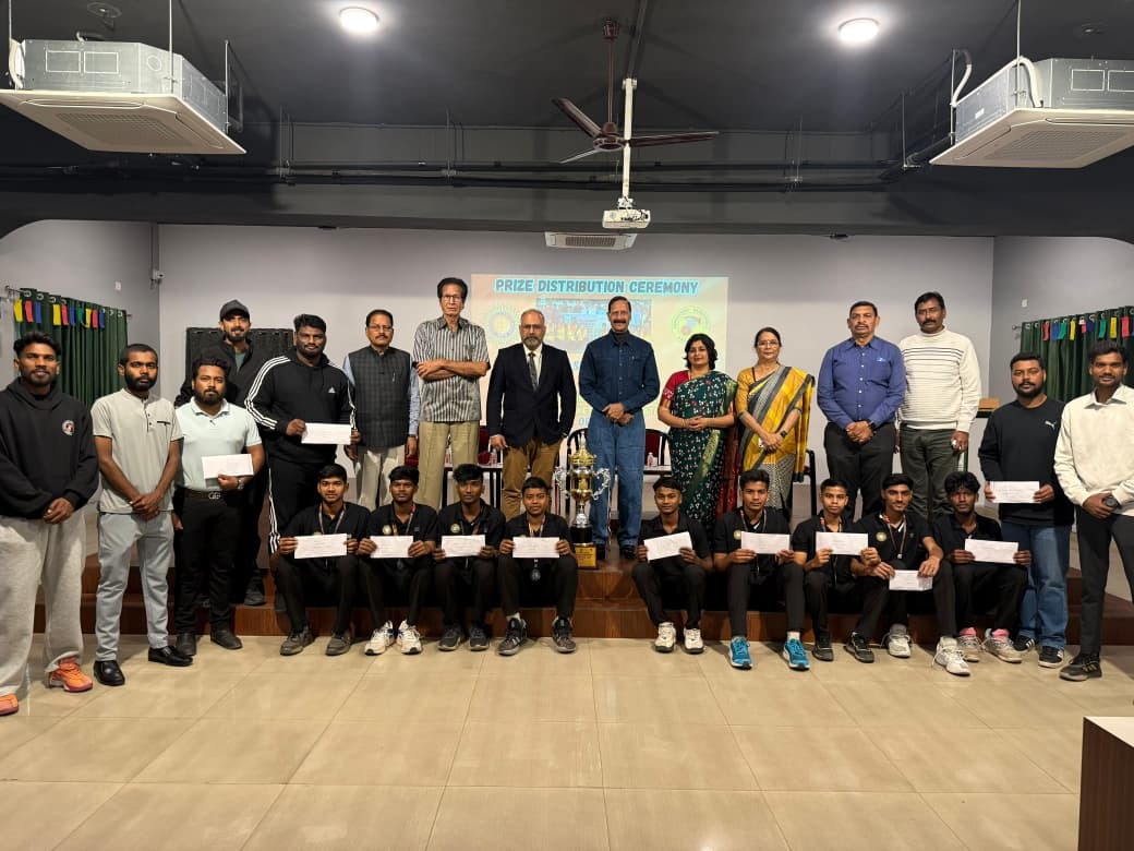 Jharkhand basket player cash reward : झारखंड बास्केटबॉल टीम के खिलाड़ियों को मिले दो लाख रुपये