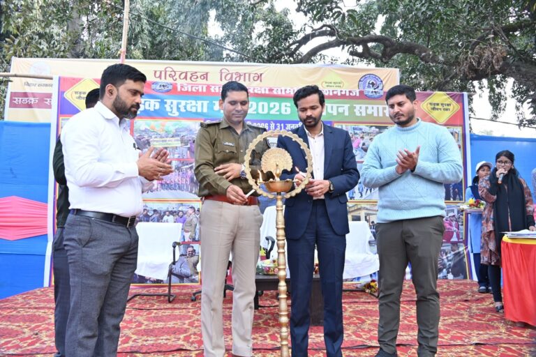 यमराज बने छात्र असद रजा रहे आकर्षण का केंद्र